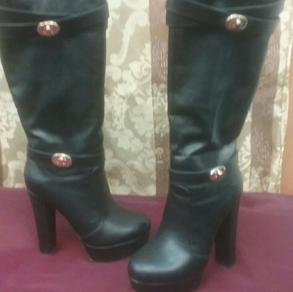 6 1/2 Boots